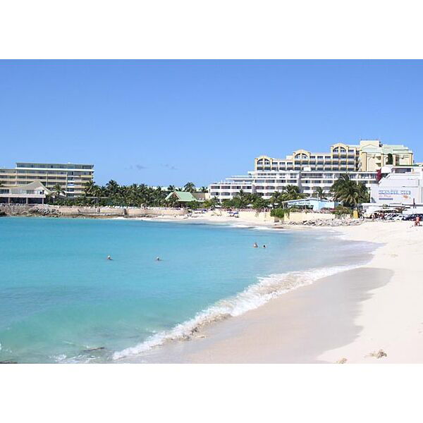 Royal Islander Club la Terrasse RedWeek