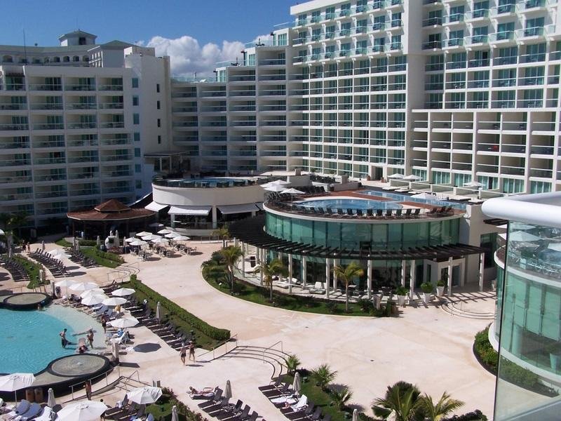 Hard Rock Hotel Cancun - exterior
