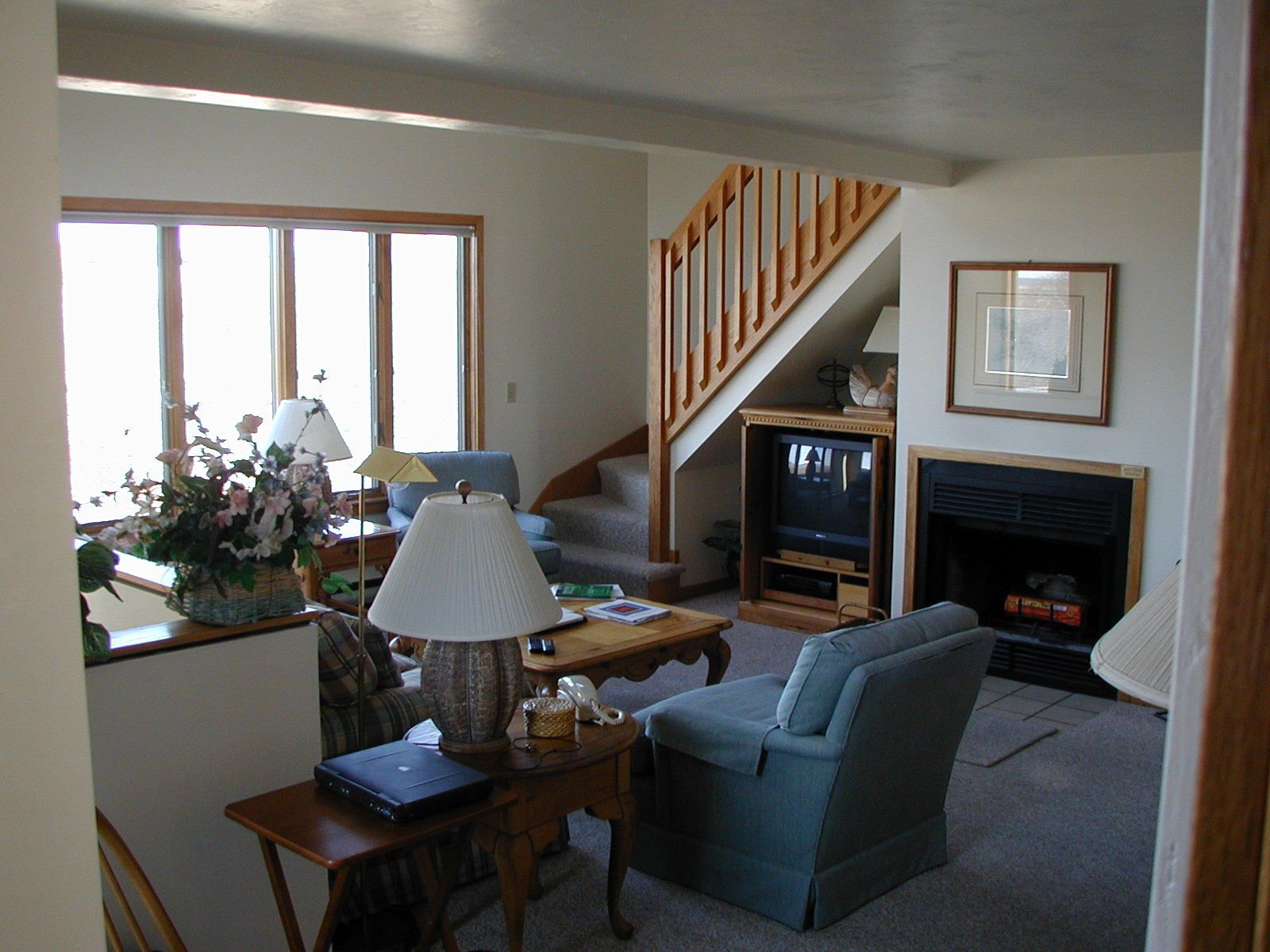 Harbor Hill - Living room
