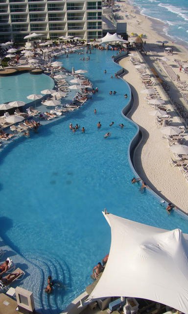 Hard Rock Hotel Cancun - pool
